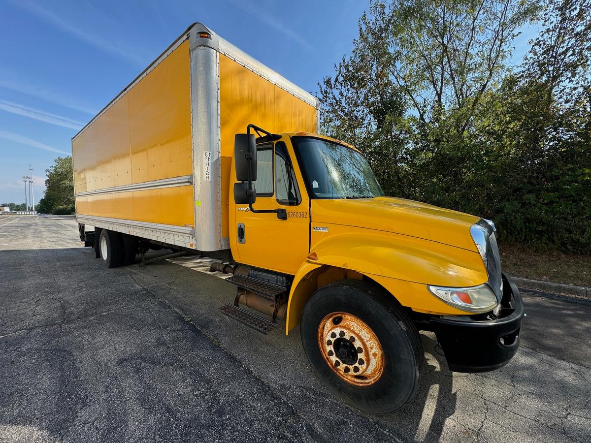 2013 International 4300 SBA 4X2 Box Truck