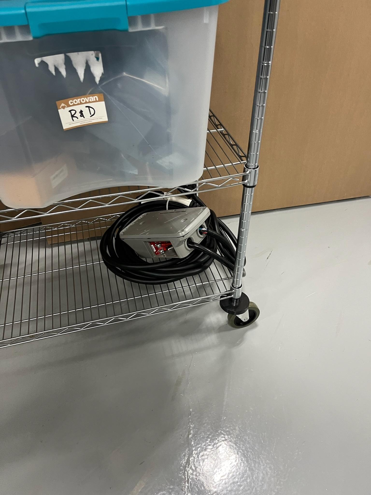 Metro Rack with JuiceBox Chargers (condition unkown), Parts & Components