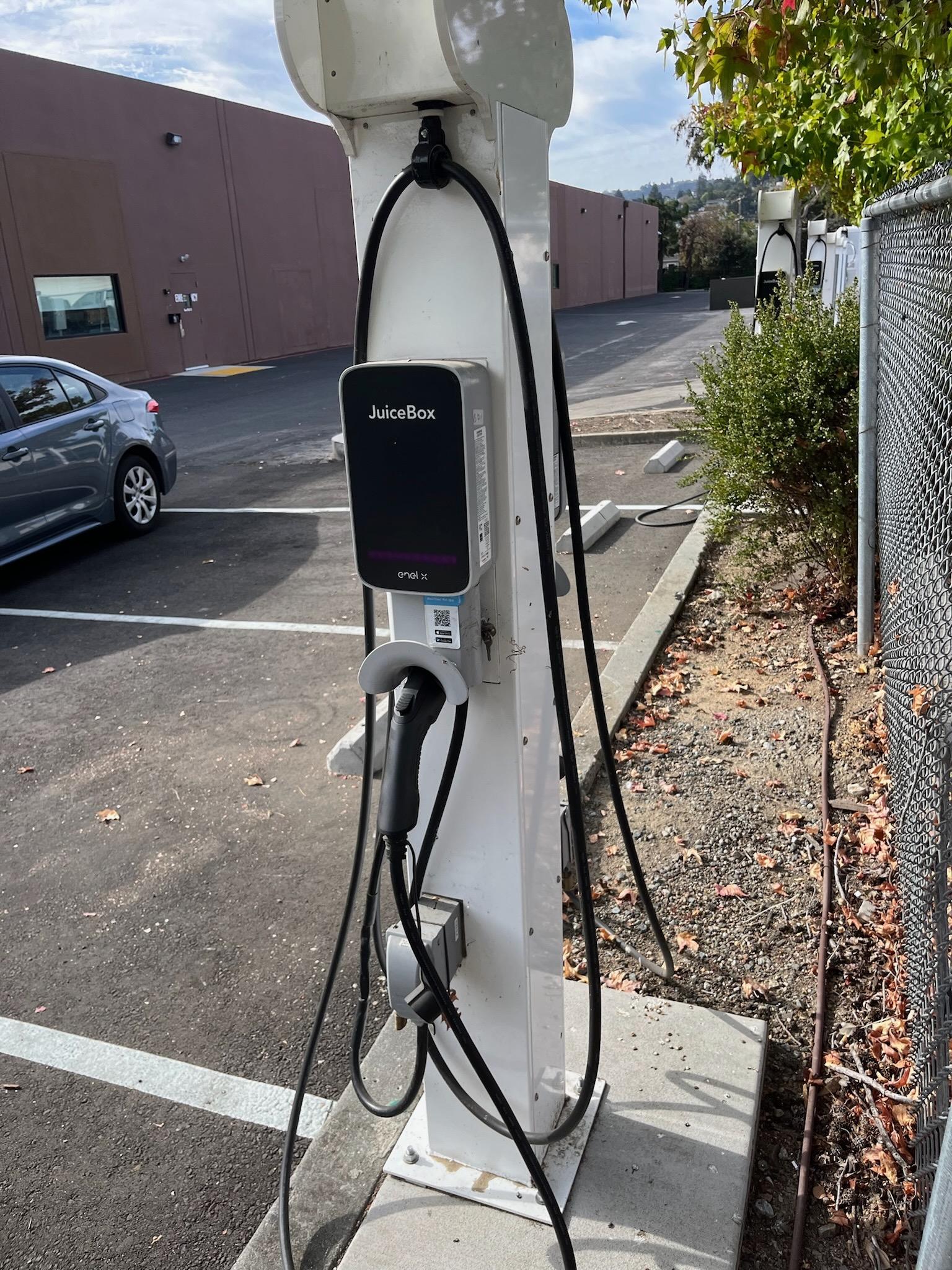 Enel  Way Dual JuiceBox Charging Station