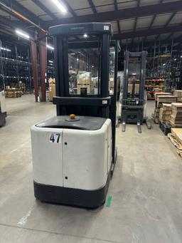 Loc: 6S. Crown Order Picker