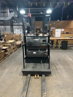 Loc: 6S. Crown Order Picker