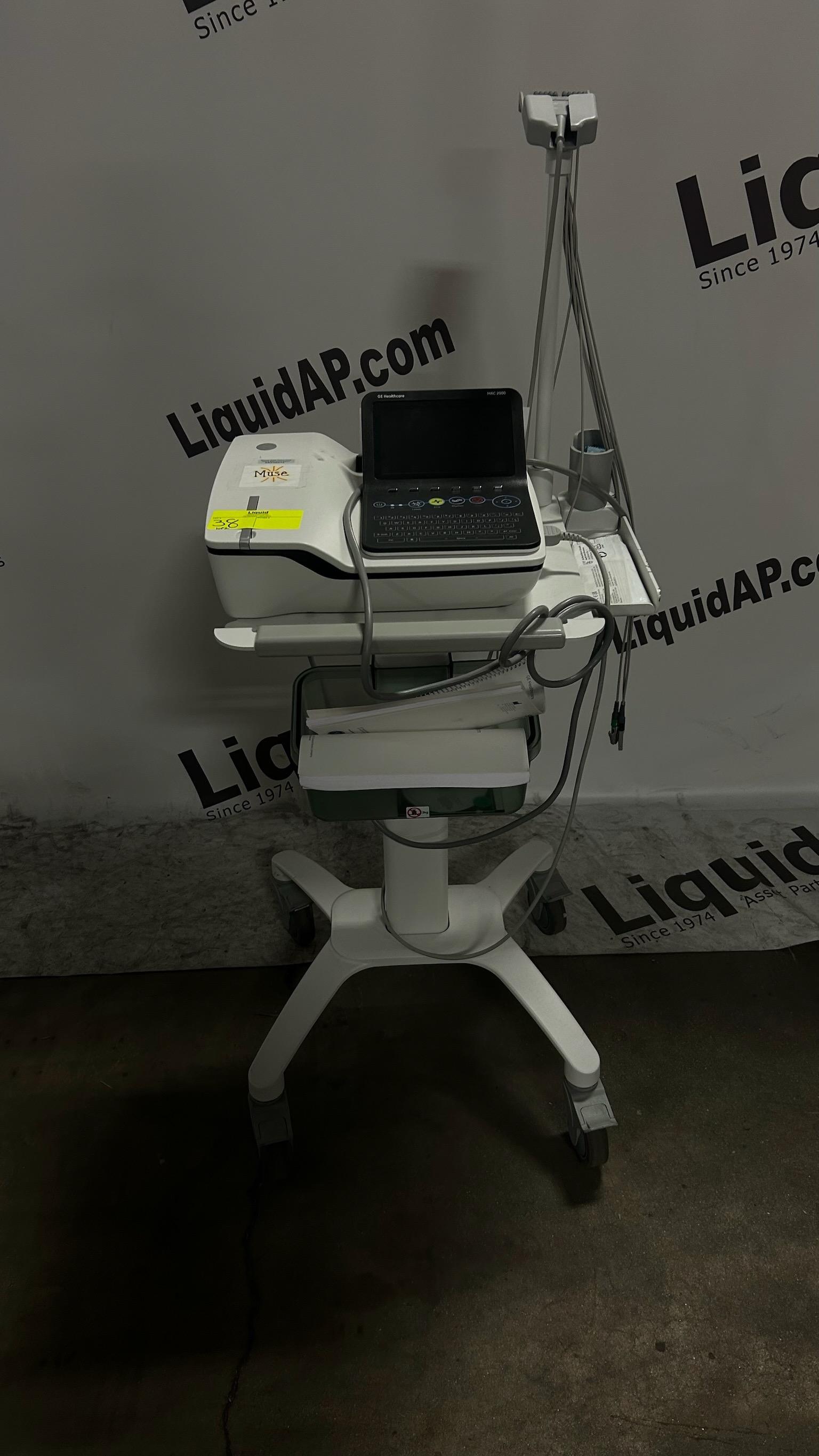 Medical work station with GE Healthcare MAC 2000