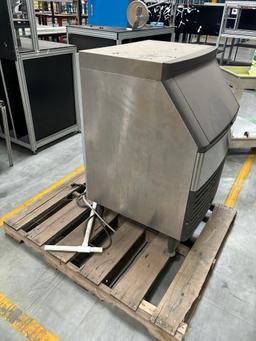 Ice Maker