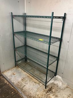 Green coated wire shelf