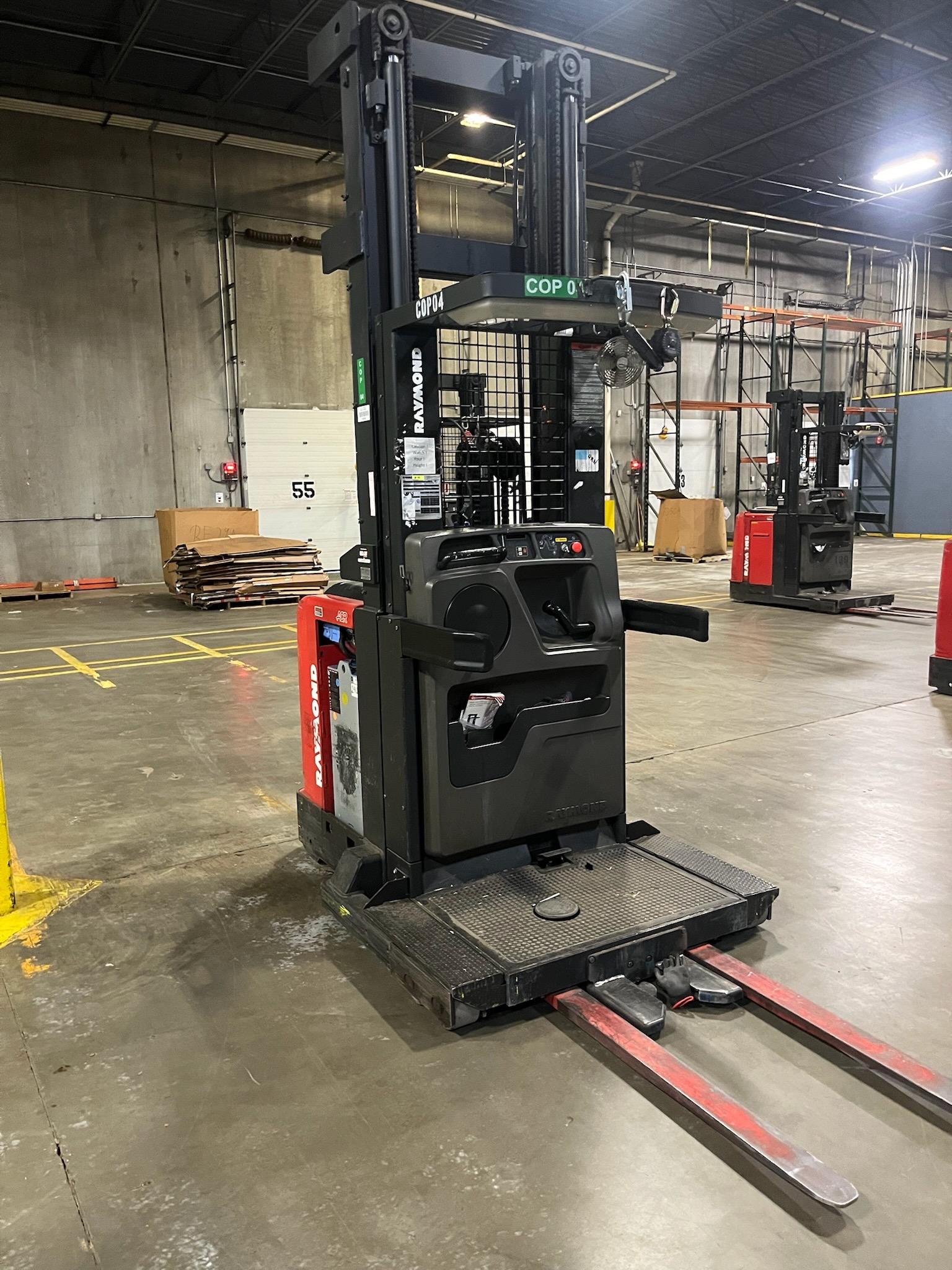 2008 Raymond Order Picker 550-OPC30TT