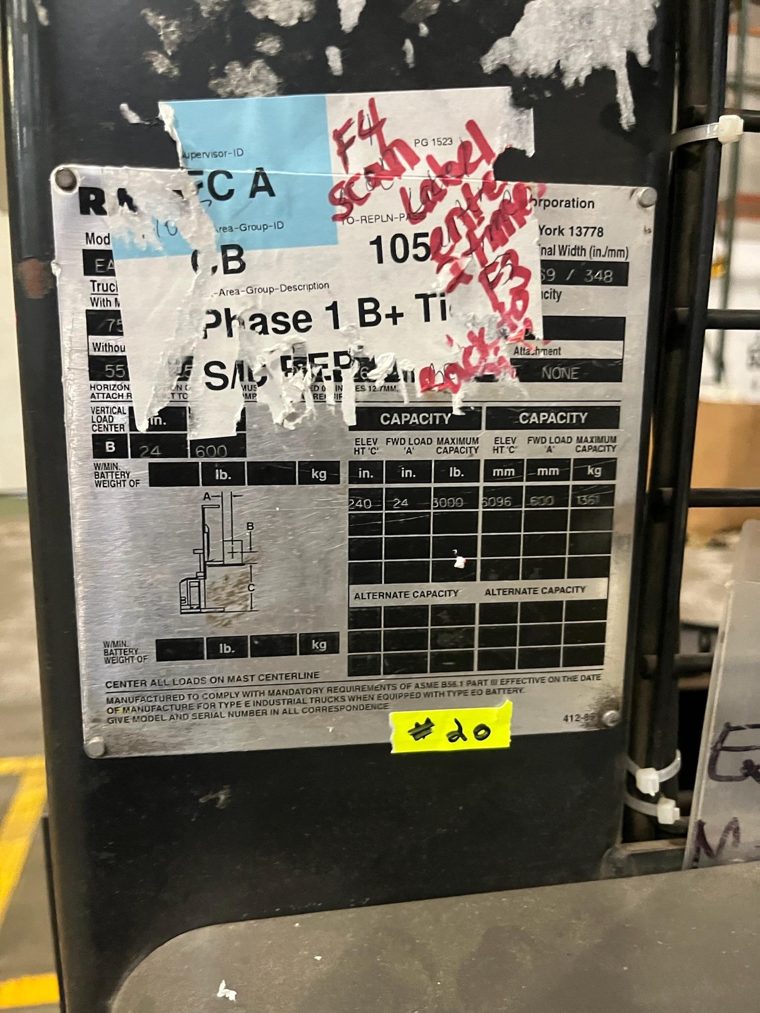 2005 Raymond Order Picker