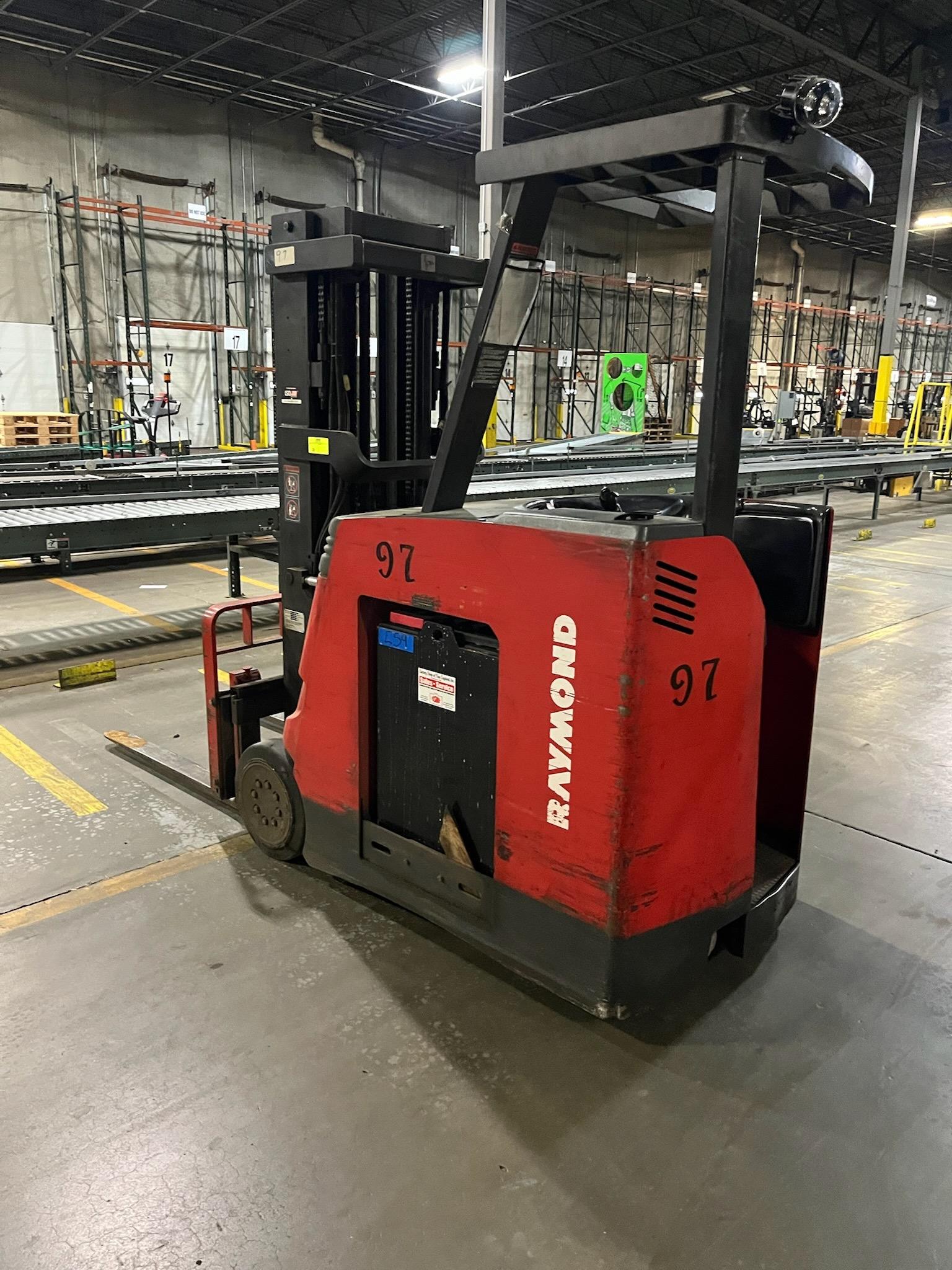 2002 Raymond Electric Docker Forklfit  R40-C40TT