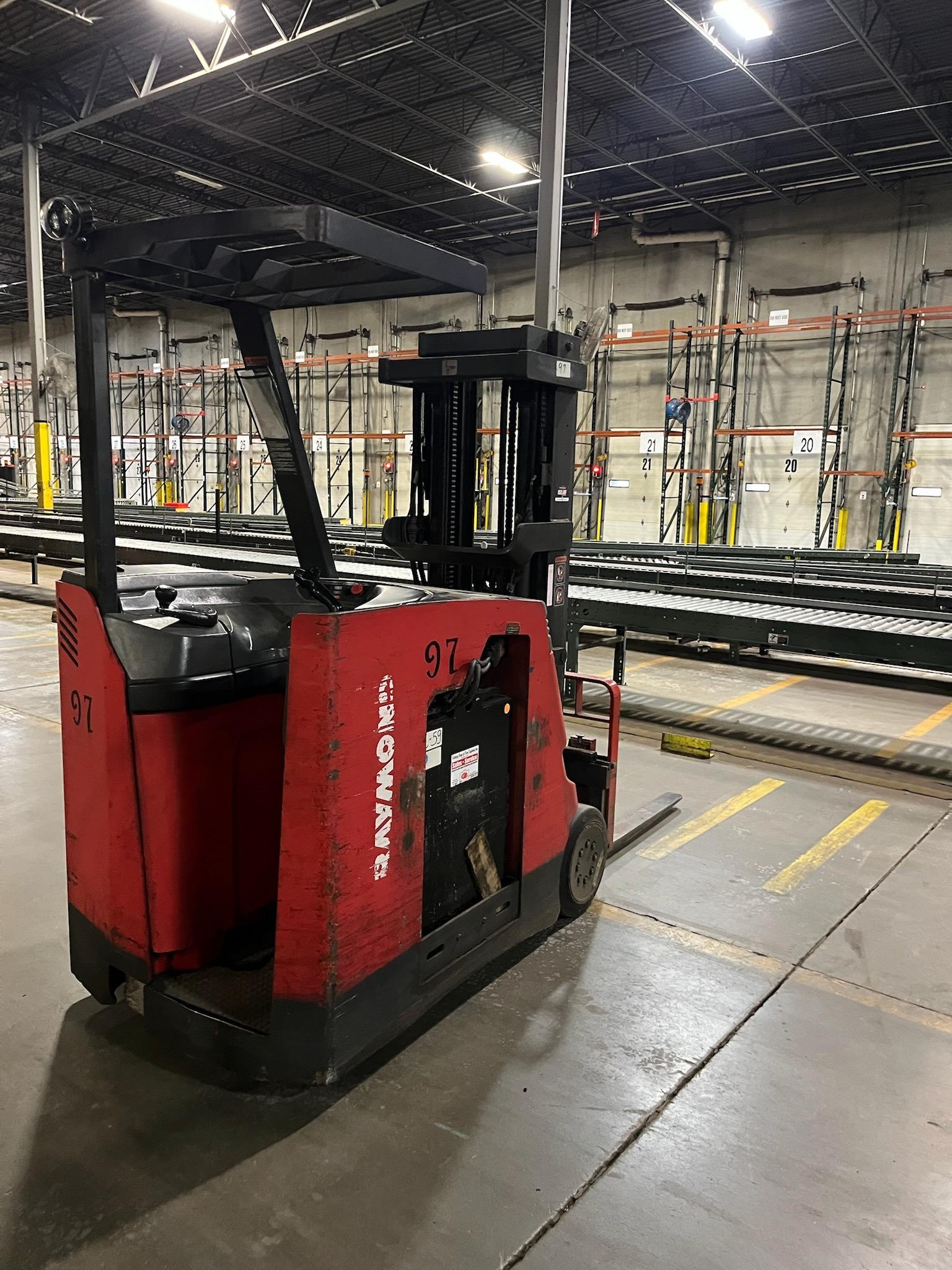 2002 Raymond Electric Docker Forklfit  R40-C40TT