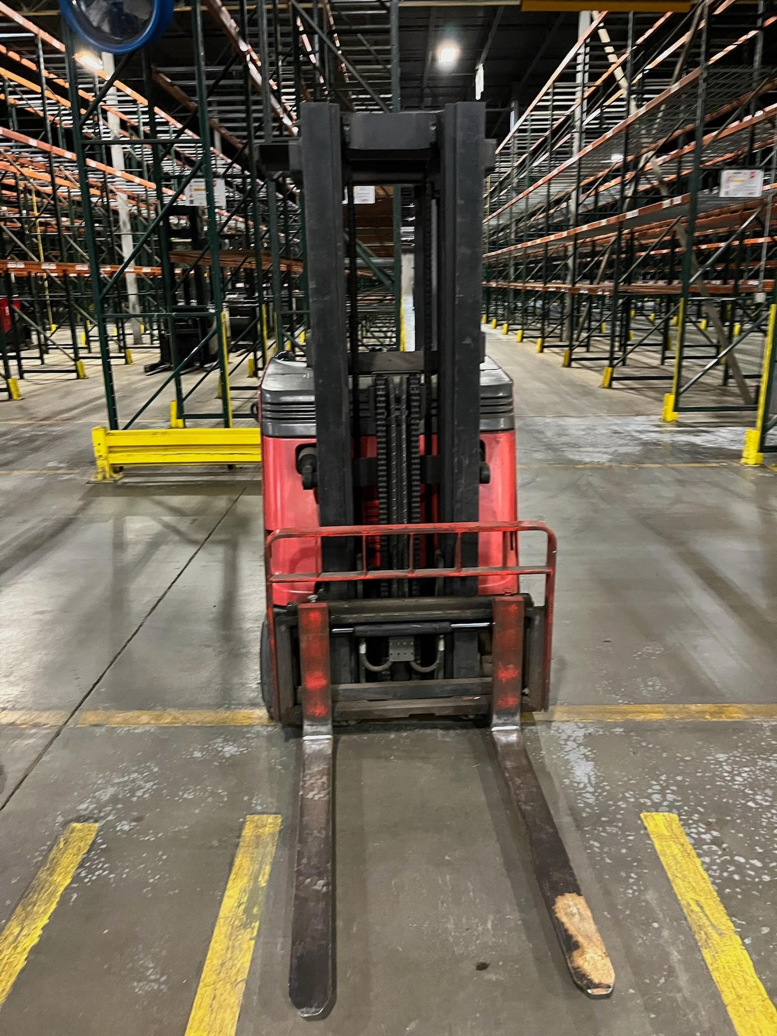 2002 Raymond Electric Docker Forklfit  R40-C40TT