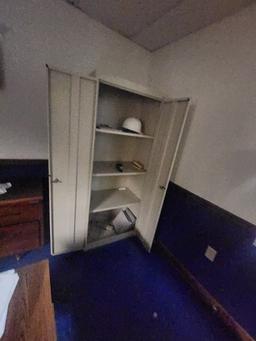 Misc. office furniture with desk and chairs
