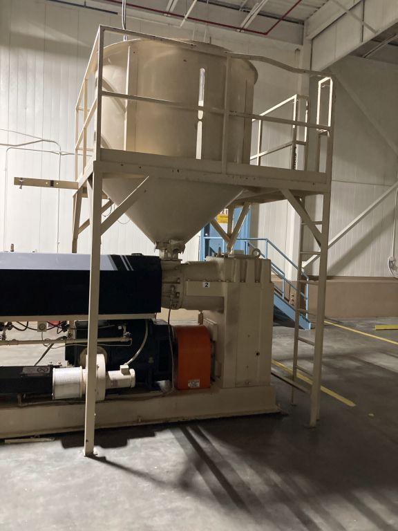 Sterling, Extruder Machine