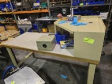 Work bench with metal shelf