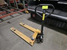 CAT Pallet Jack