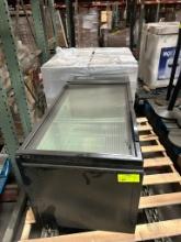 True Single Glass Swing Door Merchandiser