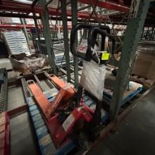 Pallet jacks - Gillis and Doosan