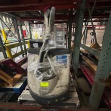 Crown electric pallet jack