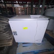 MMI chest cooler