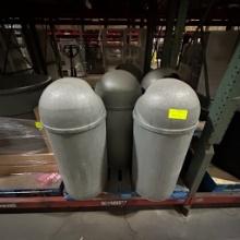 Lot of 5 trash cans