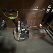 WP 3000 series electric pallet jack