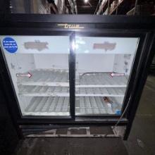 True beverage cooler GDM-41C-48