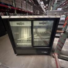 True beverage cooler GDM-41C-48