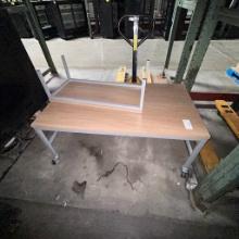 Lot of 2 tables