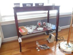 Mahogany end table with shelf