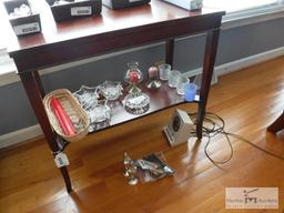 Mahogany end table with shelf
