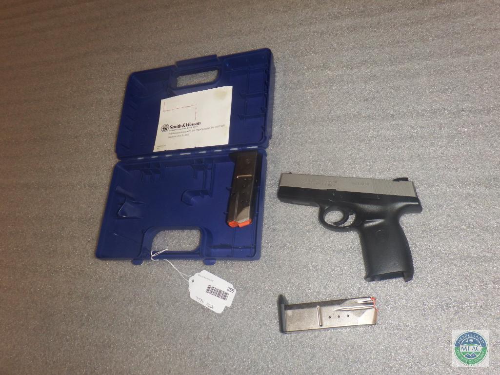 Smith and Wesson Model SW40V semiauto pistol in like-new condition