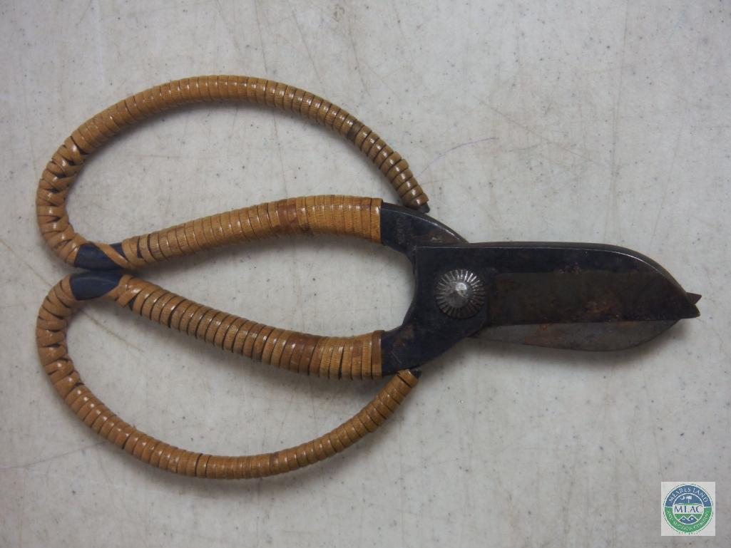 Vintage Snips Scissors