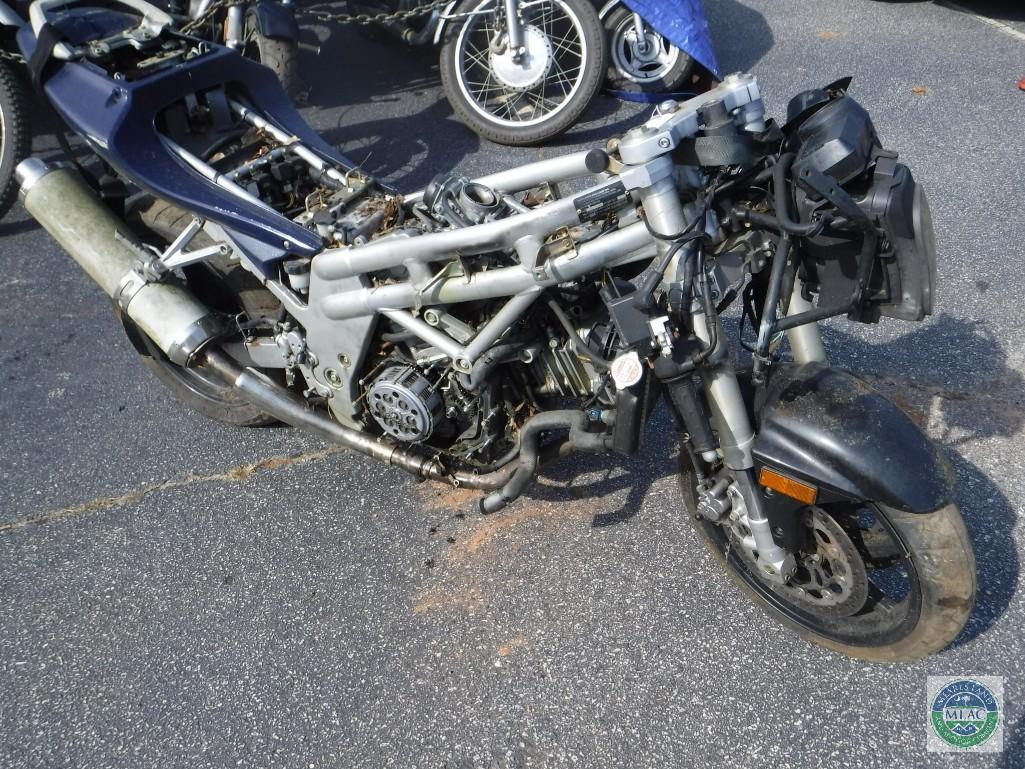 2007 Suzuki motorcycle (with title)
