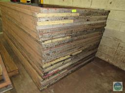 Pallet of 27 aluminum MC Flock screen print frames - 100.5 x 54.5 inches