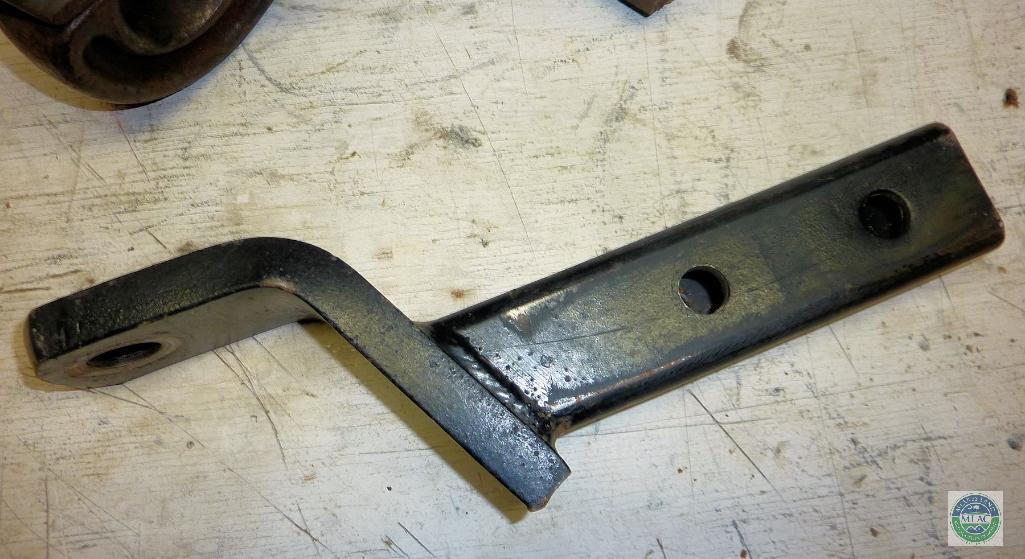 Towing Lot 3" Drop Hitch & Pentil Hook Hitch