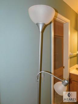 Lot Dual Head Floor Lamp and Oriental Style Accent Table Lamp