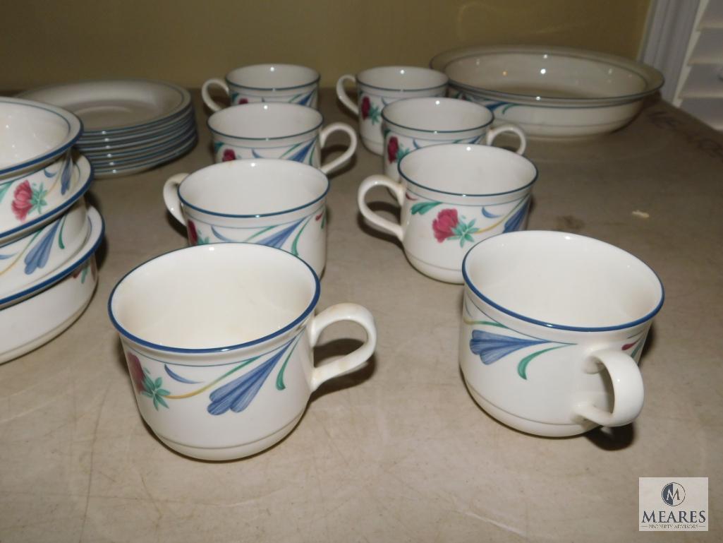 Lenox Chinastone Poppies on Blue Dinnerware 8 Piece Setting