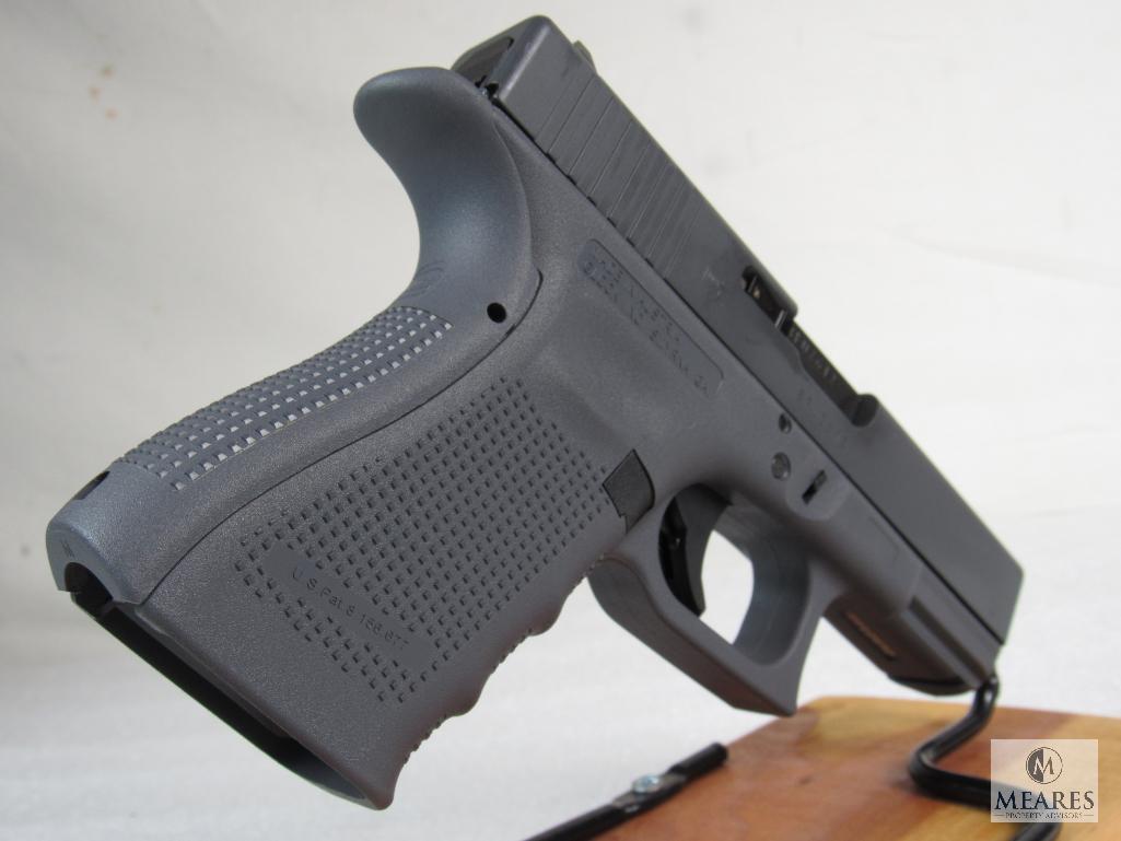 Glock 19 Gen 4 Semi-Auto Pistol in Tungsten Gray