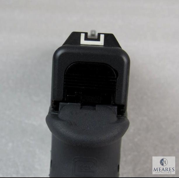 Glock 19 Gen 4 Semi-Auto Pistol in Tungsten Gray