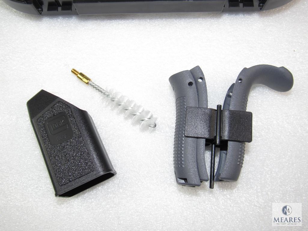 Glock 19 Gen 4 Semi-Auto Pistol in Tungsten Gray