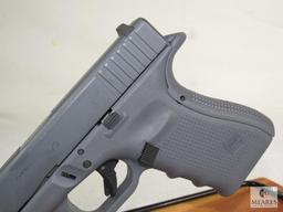Glock 19 Gen 4 Semi-Auto Pistol in Tungsten Gray