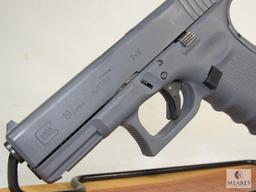 Glock 19 Gen 4 Semi-Auto Pistol in Tungsten Gray