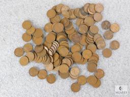 Approximately 1 pound of mixed Lincolns cents