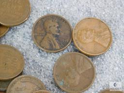 Approximately 1 pound of mixed Lincolns cents
