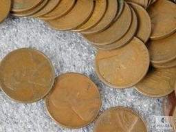 Approximately 1 pound of mixed Lincolns cents