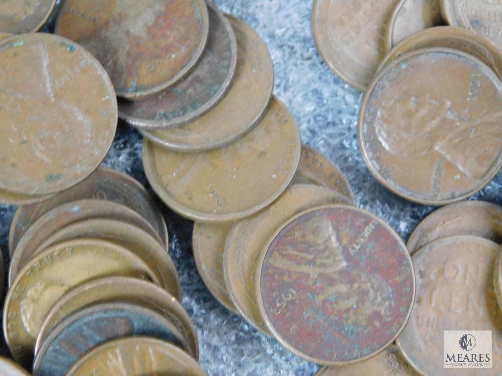 Approximately 1 pound of mixed Lincolns cents