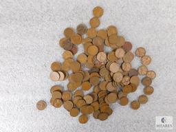 Approximately 1 pound of mixed Lincolns cents