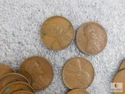 Approximately 1 pound of mixed Lincolns cents