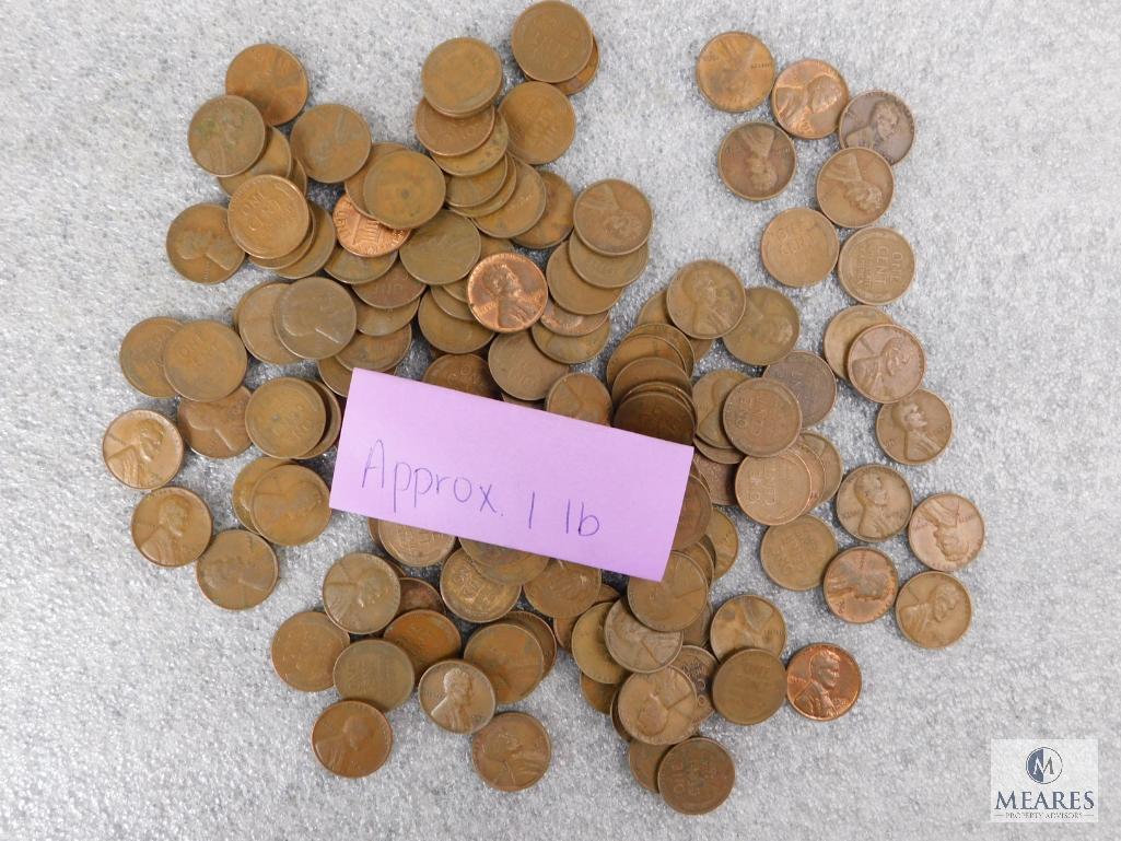 Approximately 1 pound of mixed Lincolns cents
