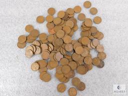 Approximately 1 pound of mixed Lincolns cents