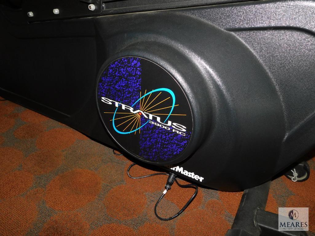 StairMaster Stratus System 3900 HC Electric Cycle Machine