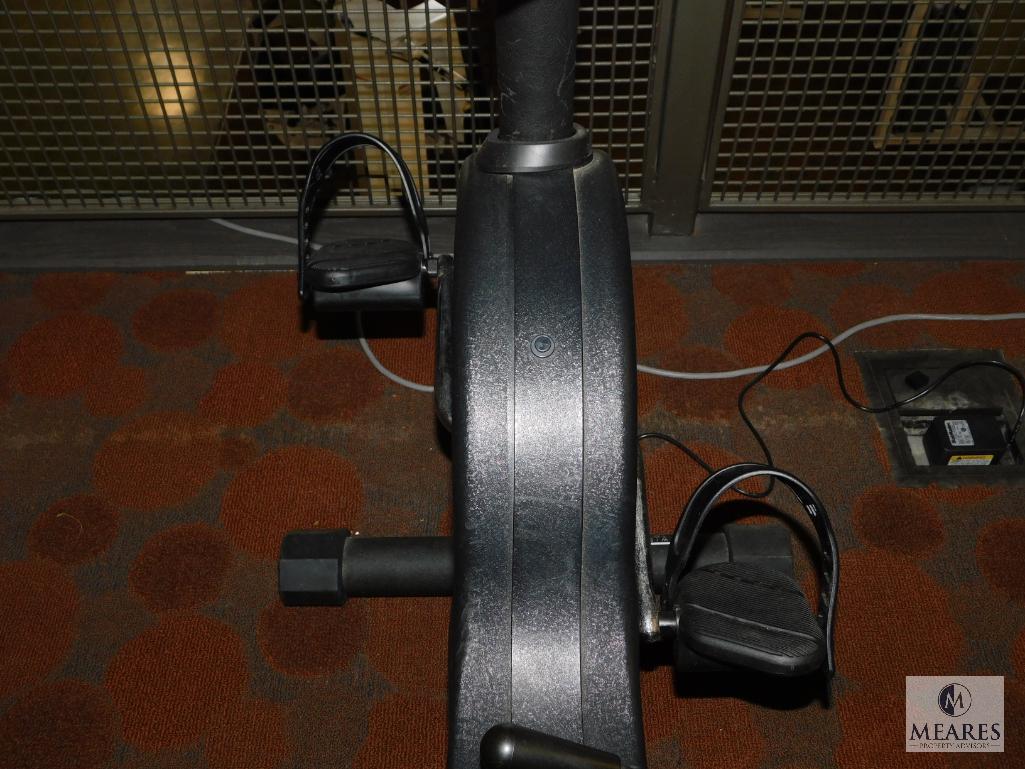 StairMaster Stratus System 3900 HC Electric Cycle Machine